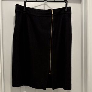 Banana Republic Black Pencil Skirt with Gold Zipper Size 10